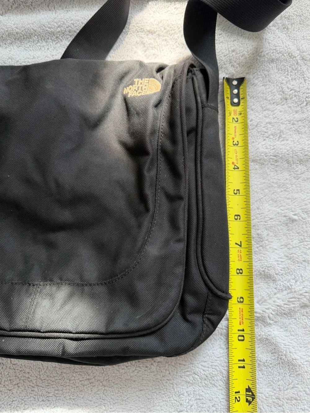The North Face Vintage Y2K Black Messenger Bag Crossbody Shoulder Nylon Travel